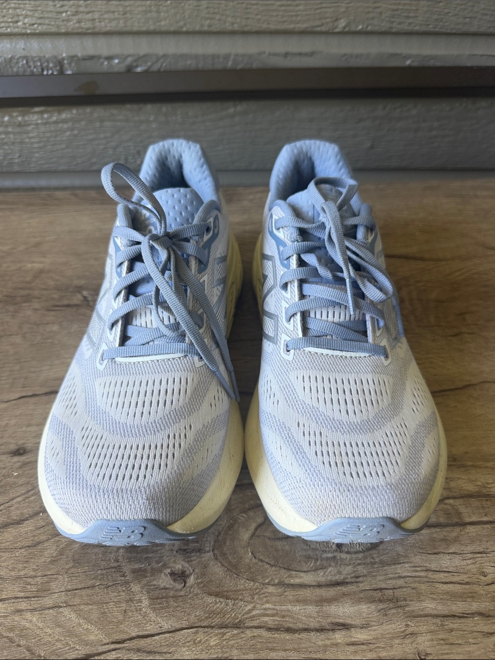 New Balance Women's Pale Blue Running Shoes - Cushioned Trainer size 9.5 - Picture 2 of 9